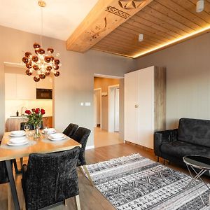 Delux Plus Two-Bedroom Apartment